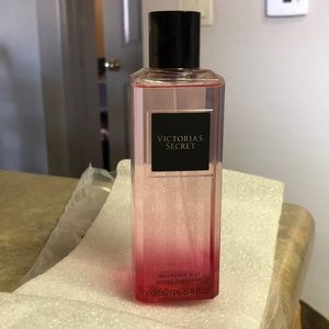 Victoria’s Secret Bombshell Fragrance Mist